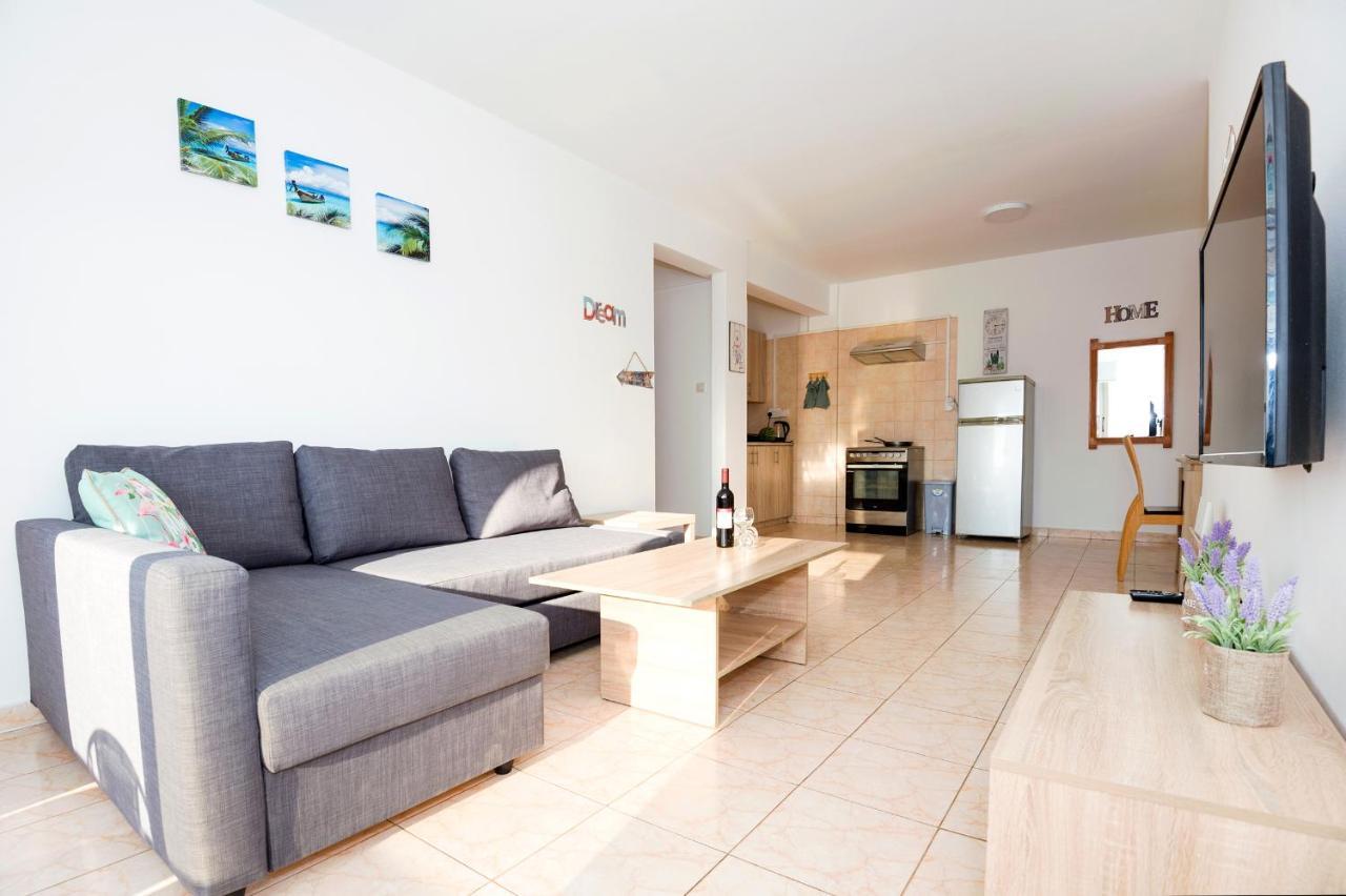 Mynapa Apartments Αγία Νάπα Εξωτερικό φωτογραφία